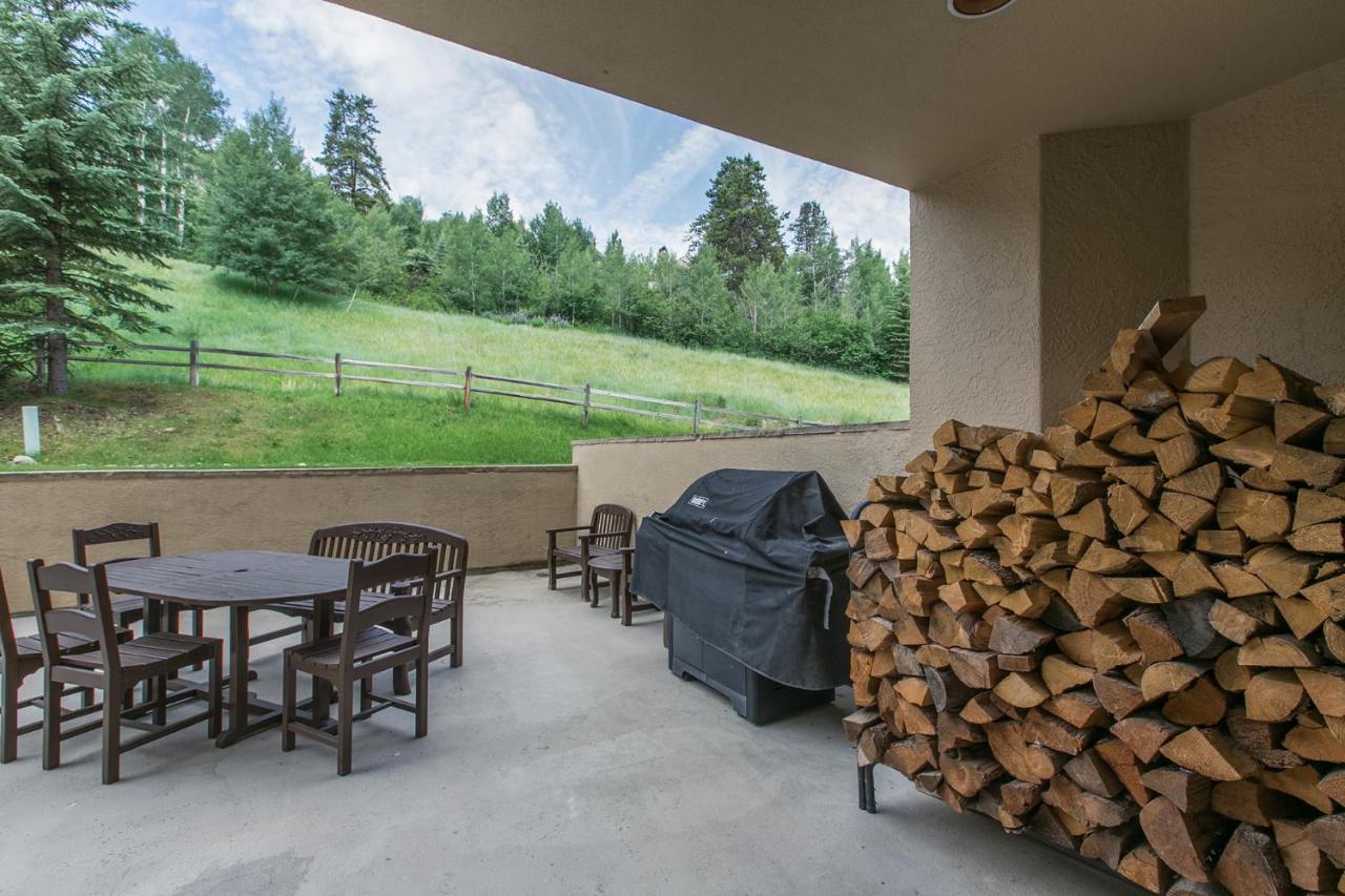Strawberry Park True Ski In Ski Out By Vail Realty Beaver Creek Eksteriør billede