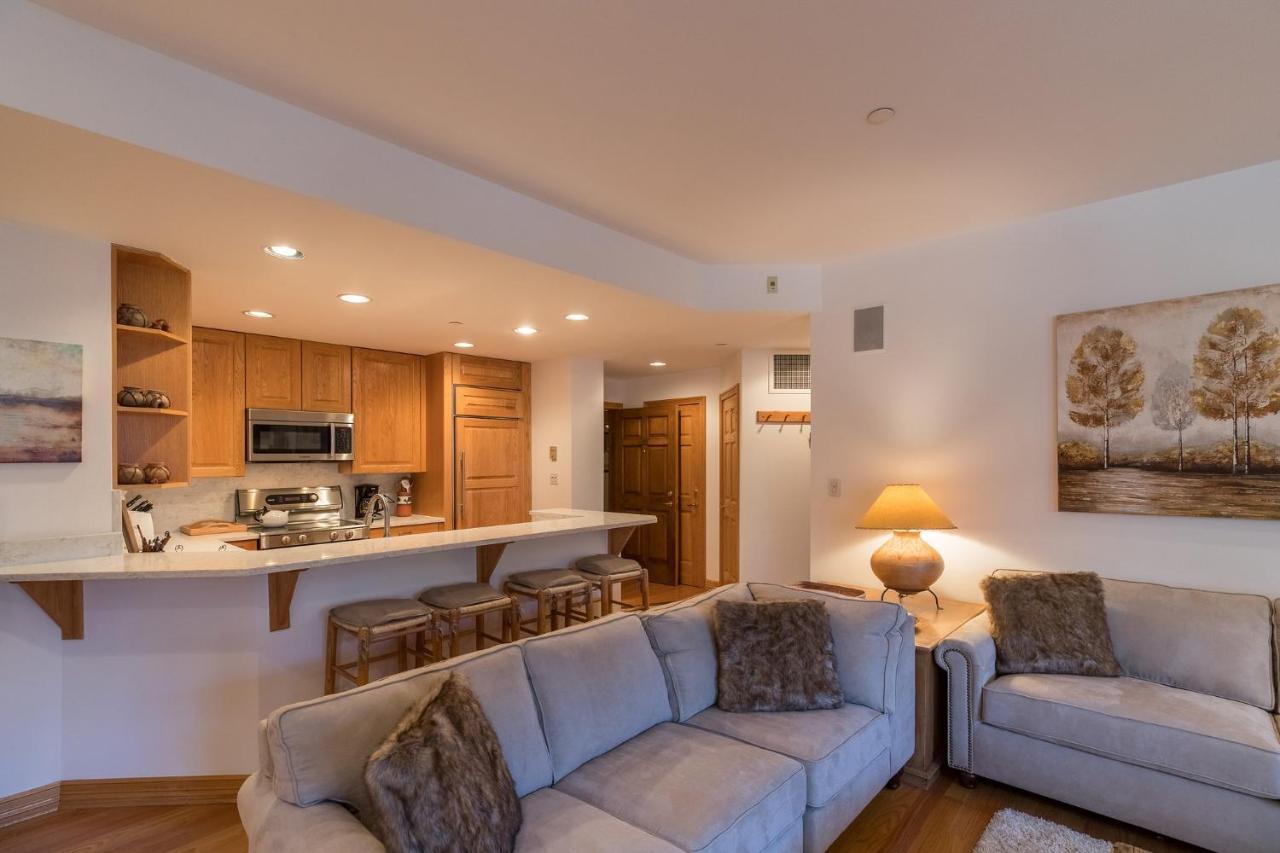 Strawberry Park True Ski In Ski Out By Vail Realty Beaver Creek Eksteriør billede