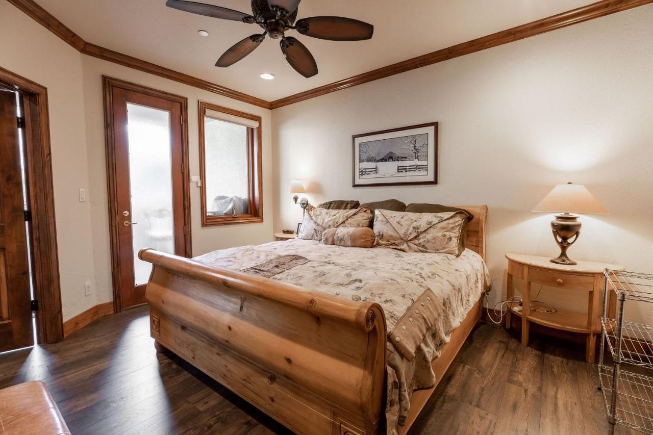 Strawberry Park True Ski In Ski Out By Vail Realty Beaver Creek Eksteriør billede