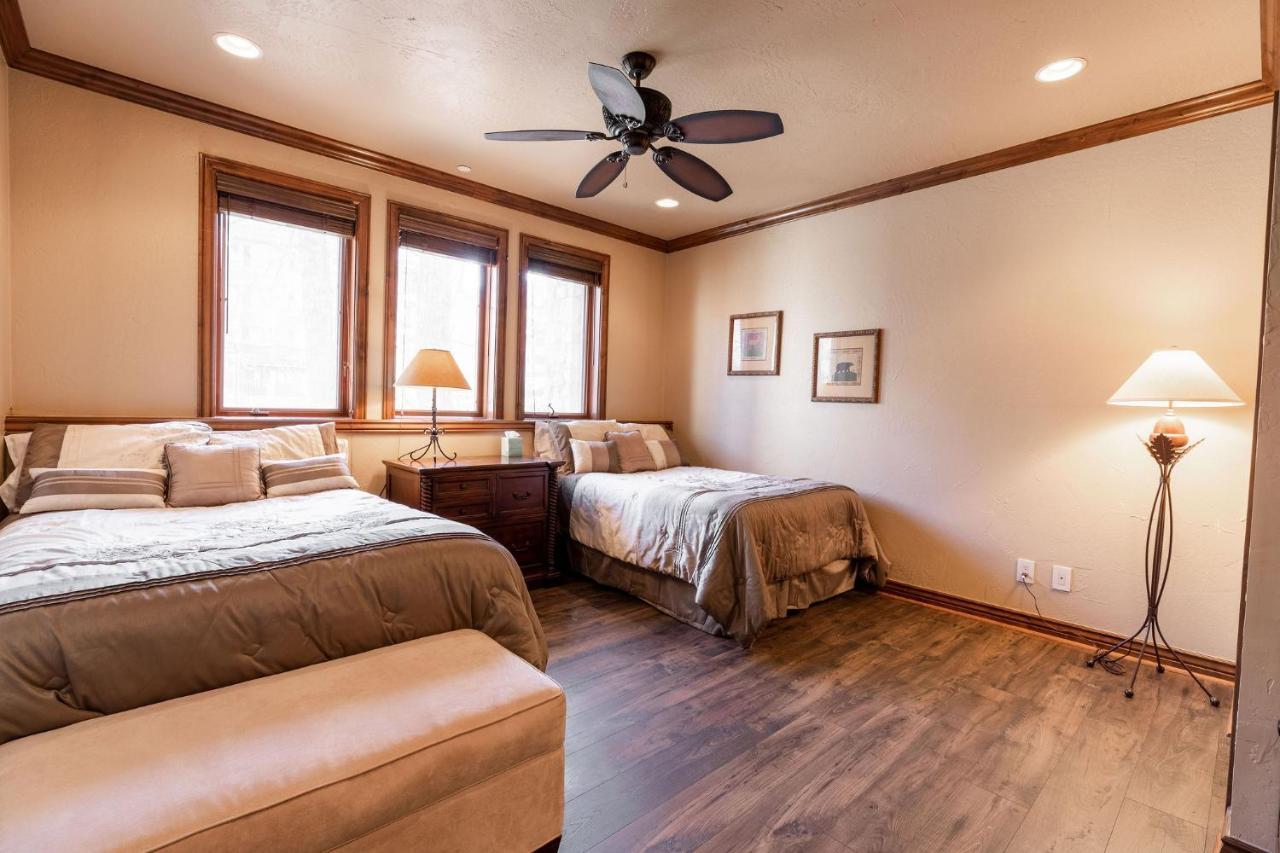 Strawberry Park True Ski In Ski Out By Vail Realty Beaver Creek Eksteriør billede