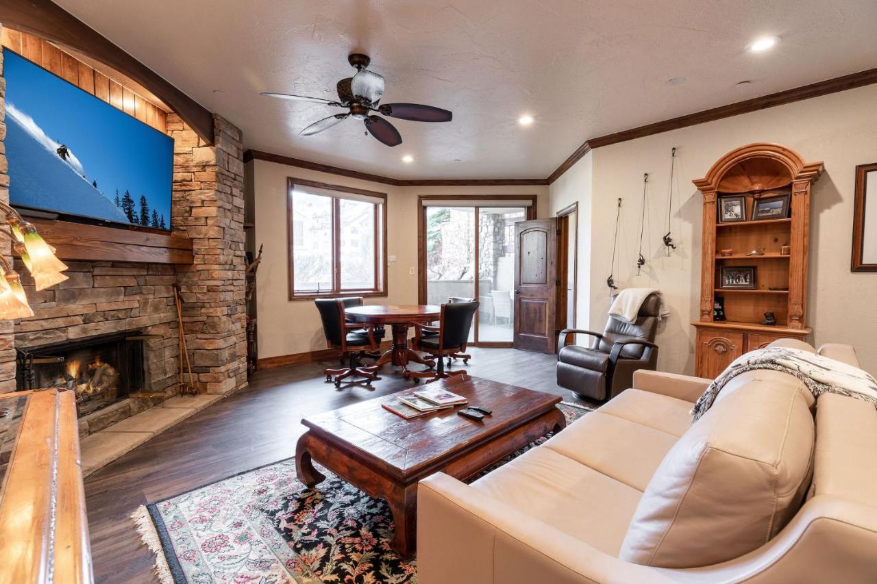 Strawberry Park True Ski In Ski Out By Vail Realty Beaver Creek Eksteriør billede